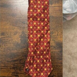 Ermenegildo Zegna Red and Gold Patterned Tie